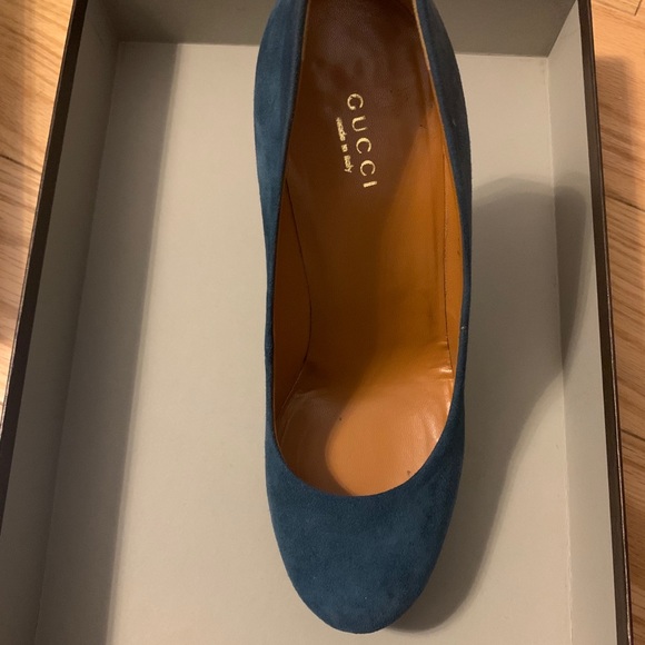 Gucci Heels - Picture 1 of 2